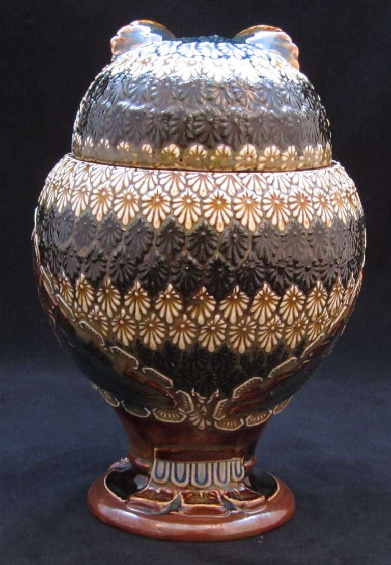 Doulton Lambeth Lidded Jar In Excellent Condition In Gloucestershire, GB