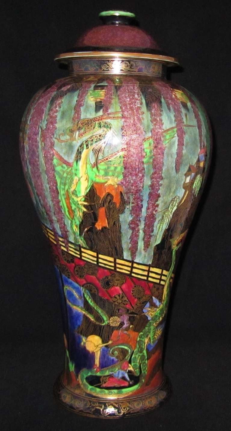 Wedgwood Fairyland Lustre Malphry Pot In Excellent Condition For Sale In Gloucestershire, GB