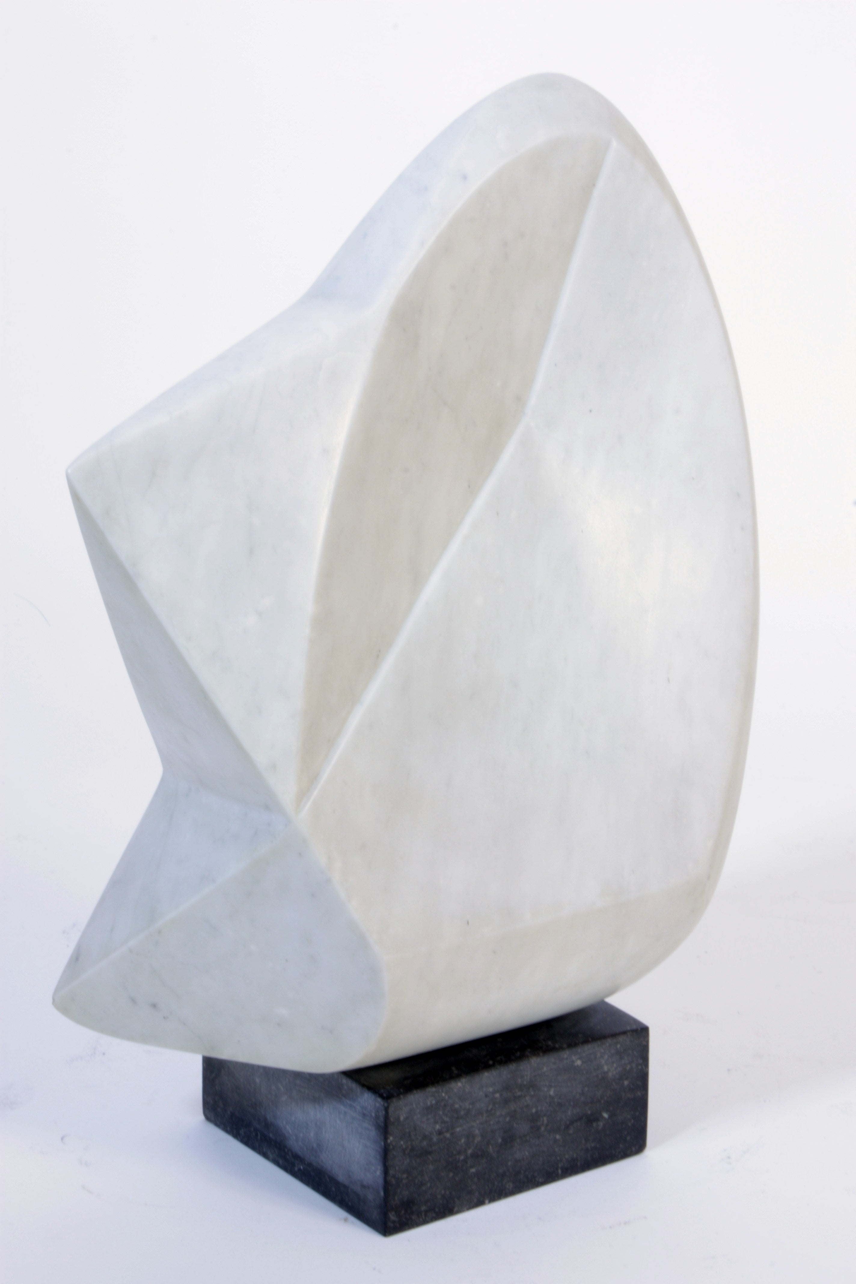Hirondelle: marble sculpture by Emile Gilioli, circa 1957