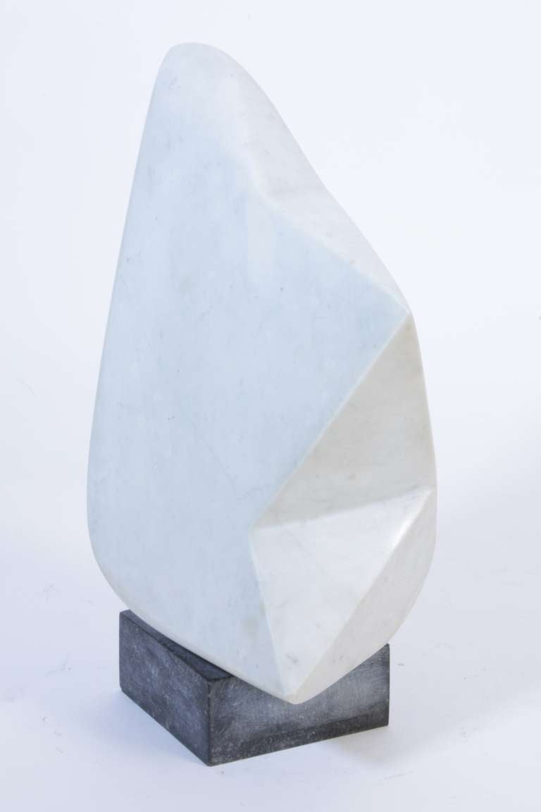 Hirondelle: marble sculpture by Emile Gilioli, circa 1957 In Good Condition In Paris, FR