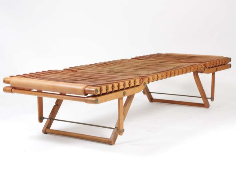 Français Chaise longue de voyage Pippa par Rena Dumas pour Hermès.
