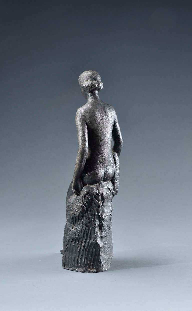Henry Parayre -Rare Sculpture in hammered melted lead dated 1930 In Good Condition For Sale In Paris, FR