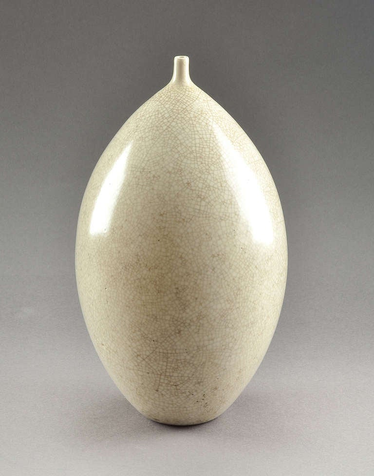 Jean Besnard crackled earthenware vase with an egg shape with a small neck. Circa 1930. Monogram signature 