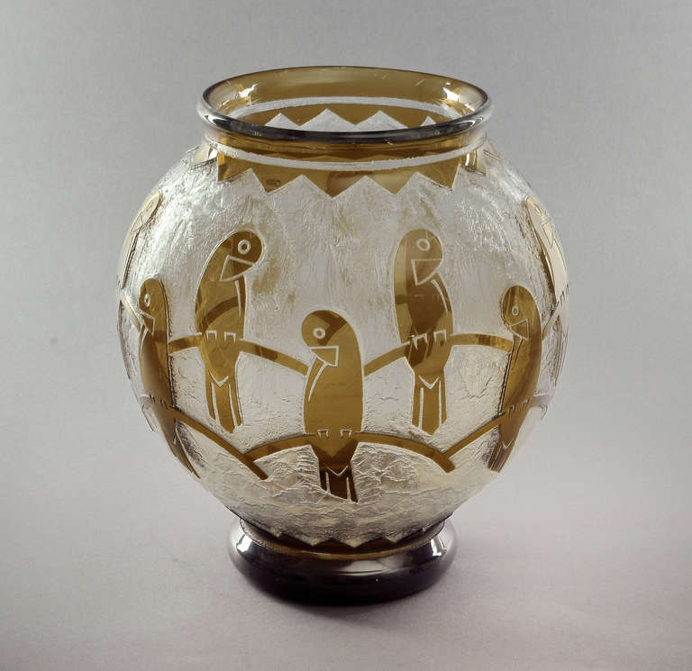 French Exceptional Daum Nancy Vase with a Frieze of Parrots For Sale