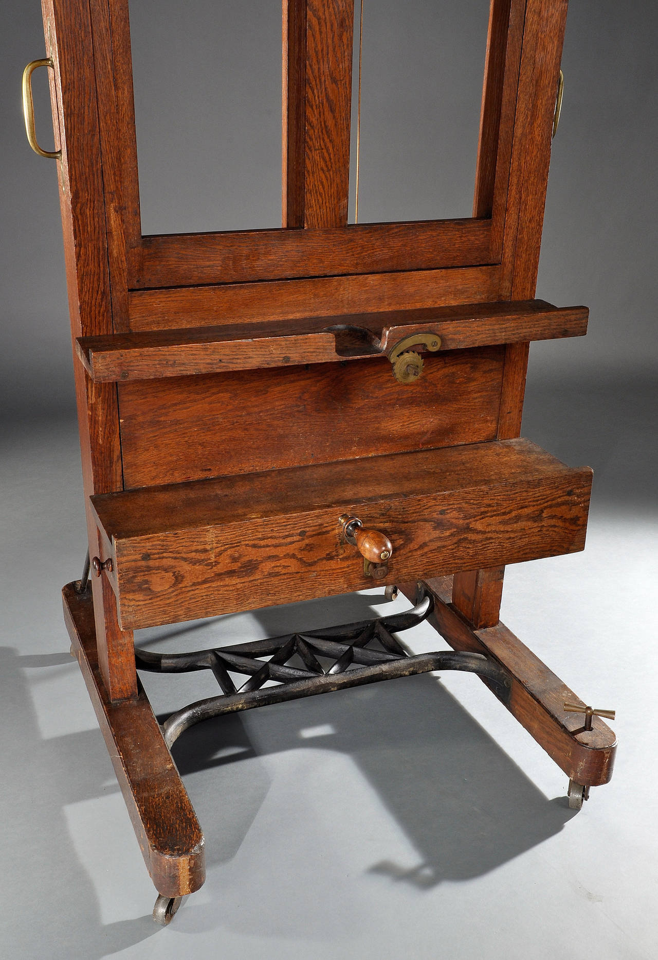 19th Century Oak and Metal Easel for Paintings For Sale 1