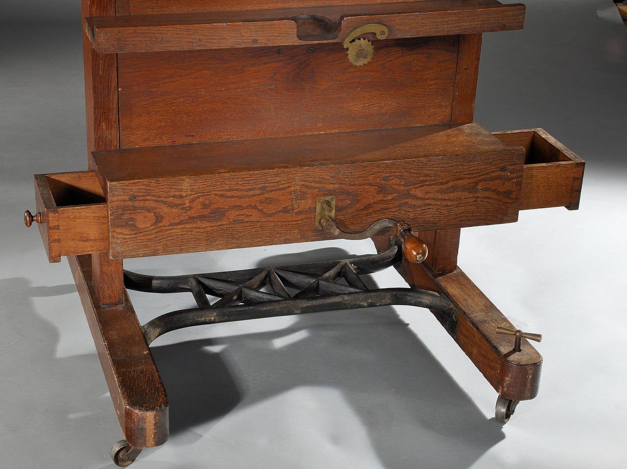 19th Century Oak and Metal Easel for Paintings For Sale 3