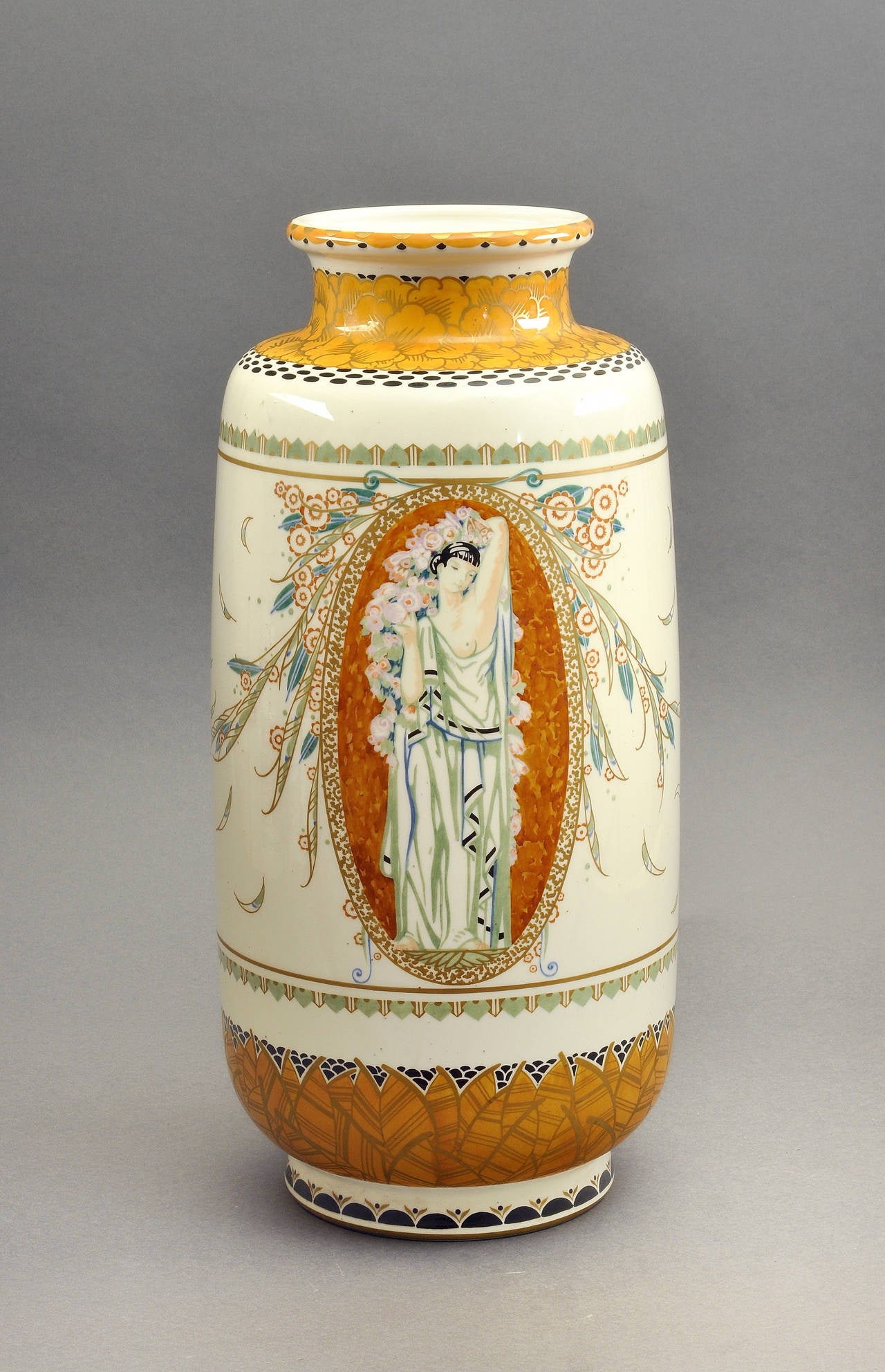 French Highly Important 1924 Manufacture Nationale de Sèvres Porcelain Vase For Sale