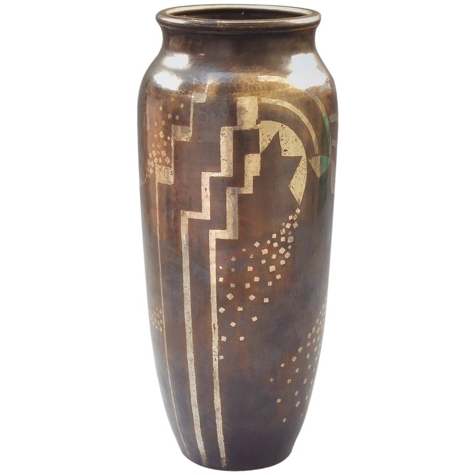 Rare vase Art Déco Dinanderie en grange de Fernand, vers 1930