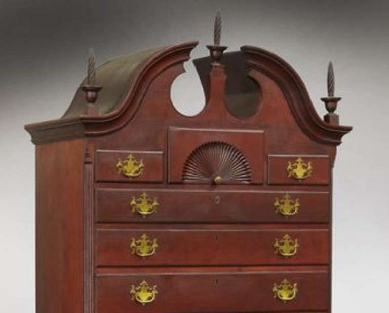 Period American Chippendale Chest on Chest In Good Condition In Dallas, TX