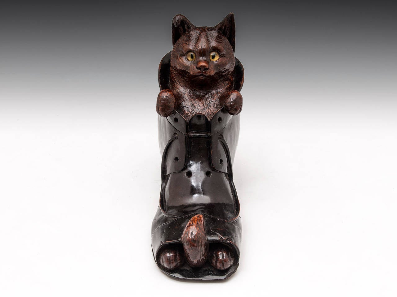 Cat in a Boot Tobacco Box