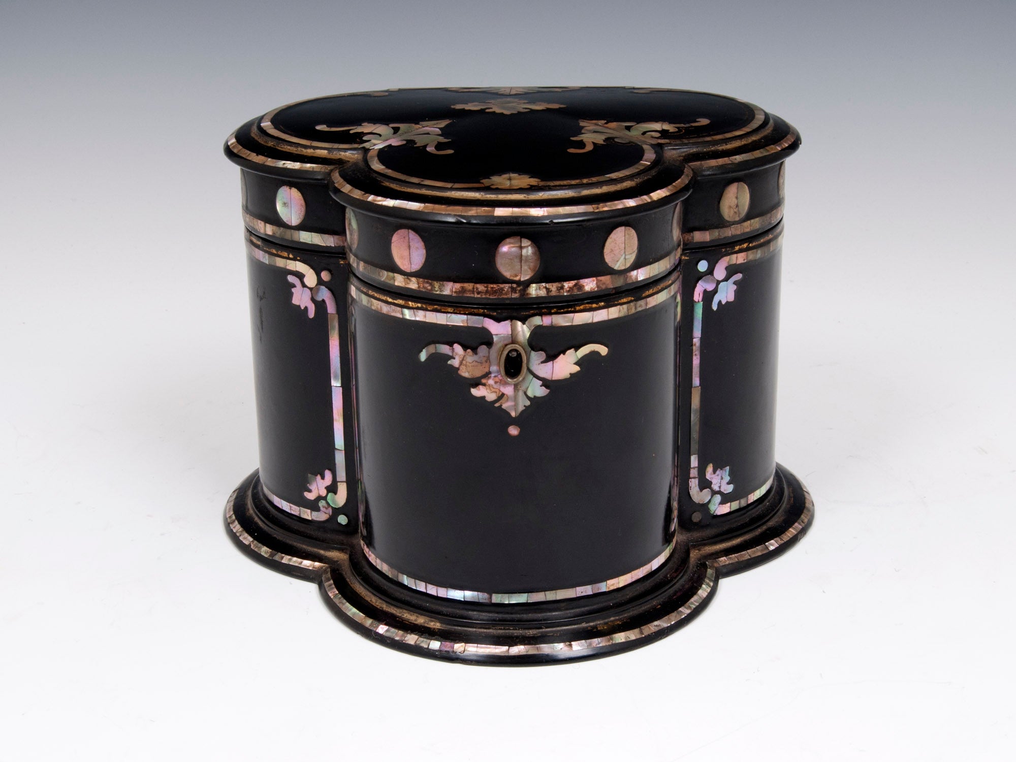 Jennens & Bettridge Papier Mache and Mother of Pearl Tea Caddy 