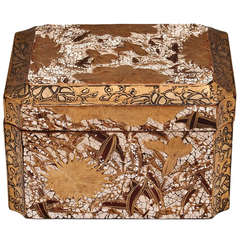 Antique Japanese Lacquerware Trinket Box