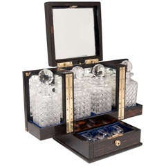 Sprung Loaded Decanter Box
