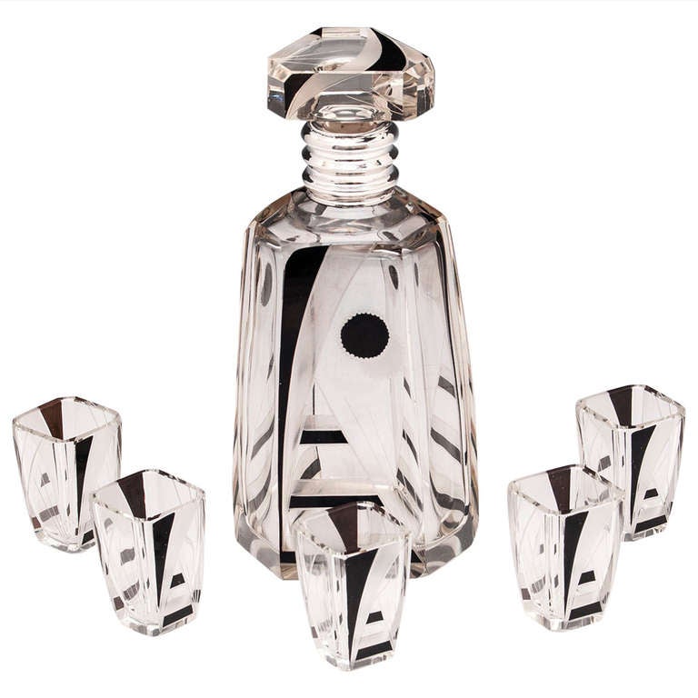 Art Deco Decanter and Glasses at 1stdibs