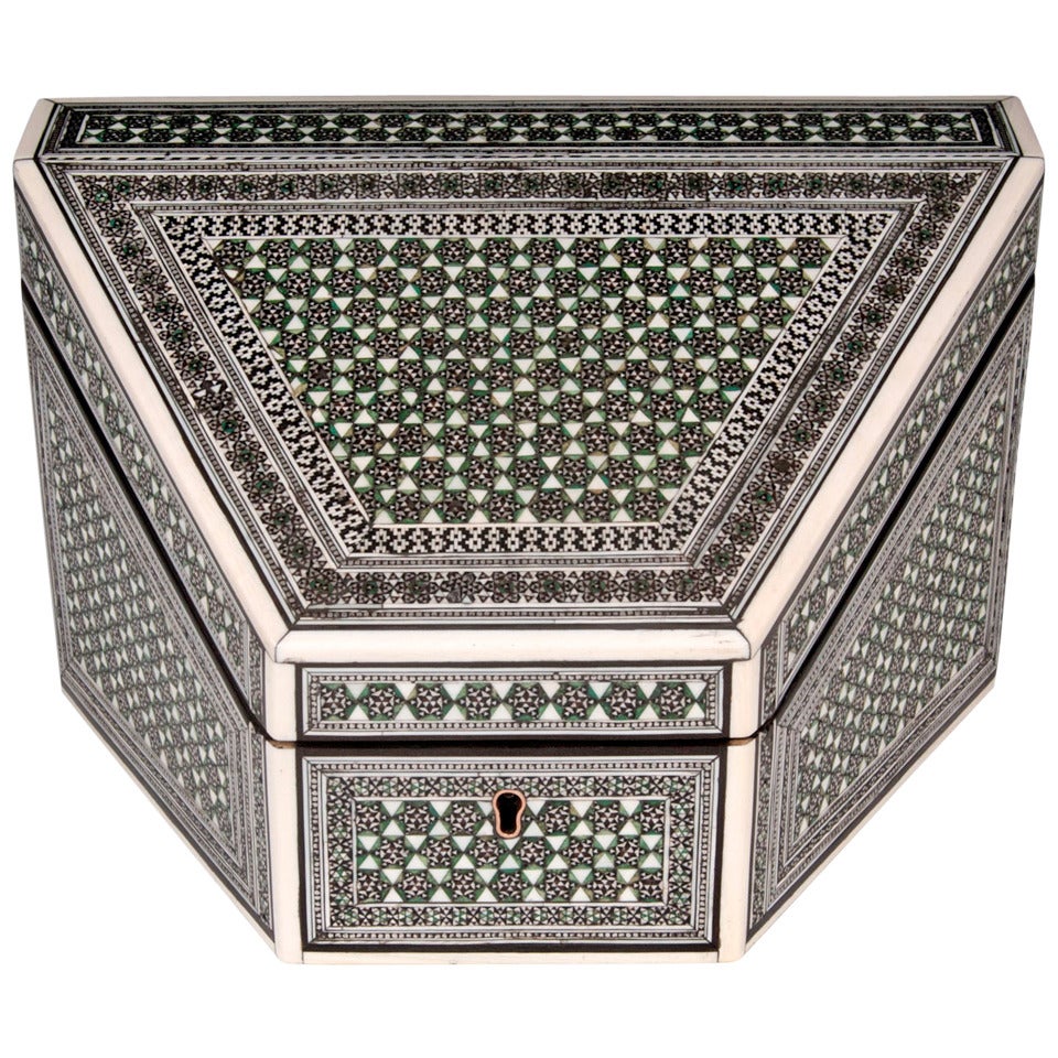 Sadeli Stationery Box