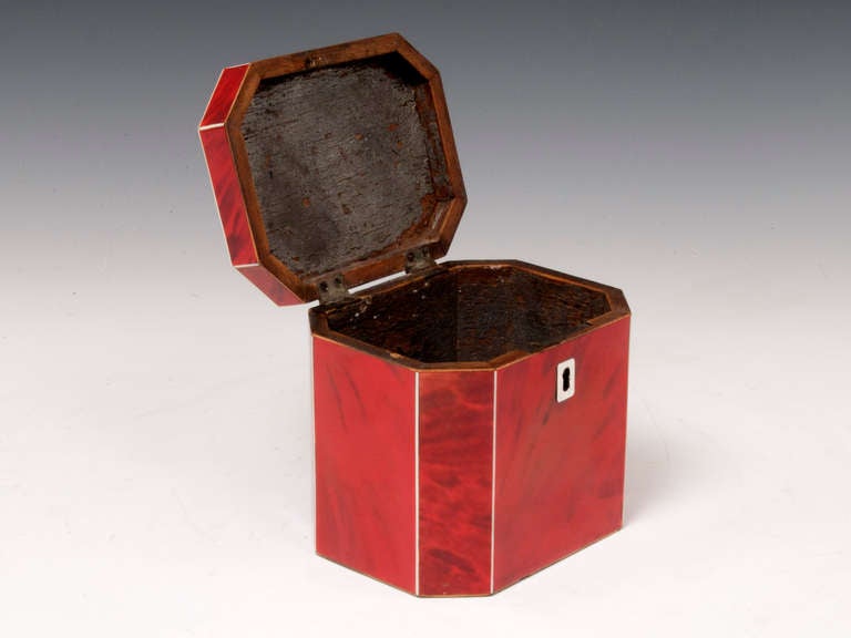 Rare Red Tortoiseshell Tea Caddy  In Excellent Condition In Northampton, United Kingdom