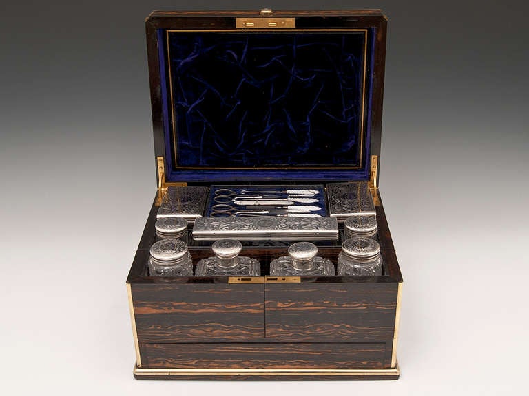 Parkins & Gotto Silver Vanity Box In Excellent Condition In Northampton, United Kingdom