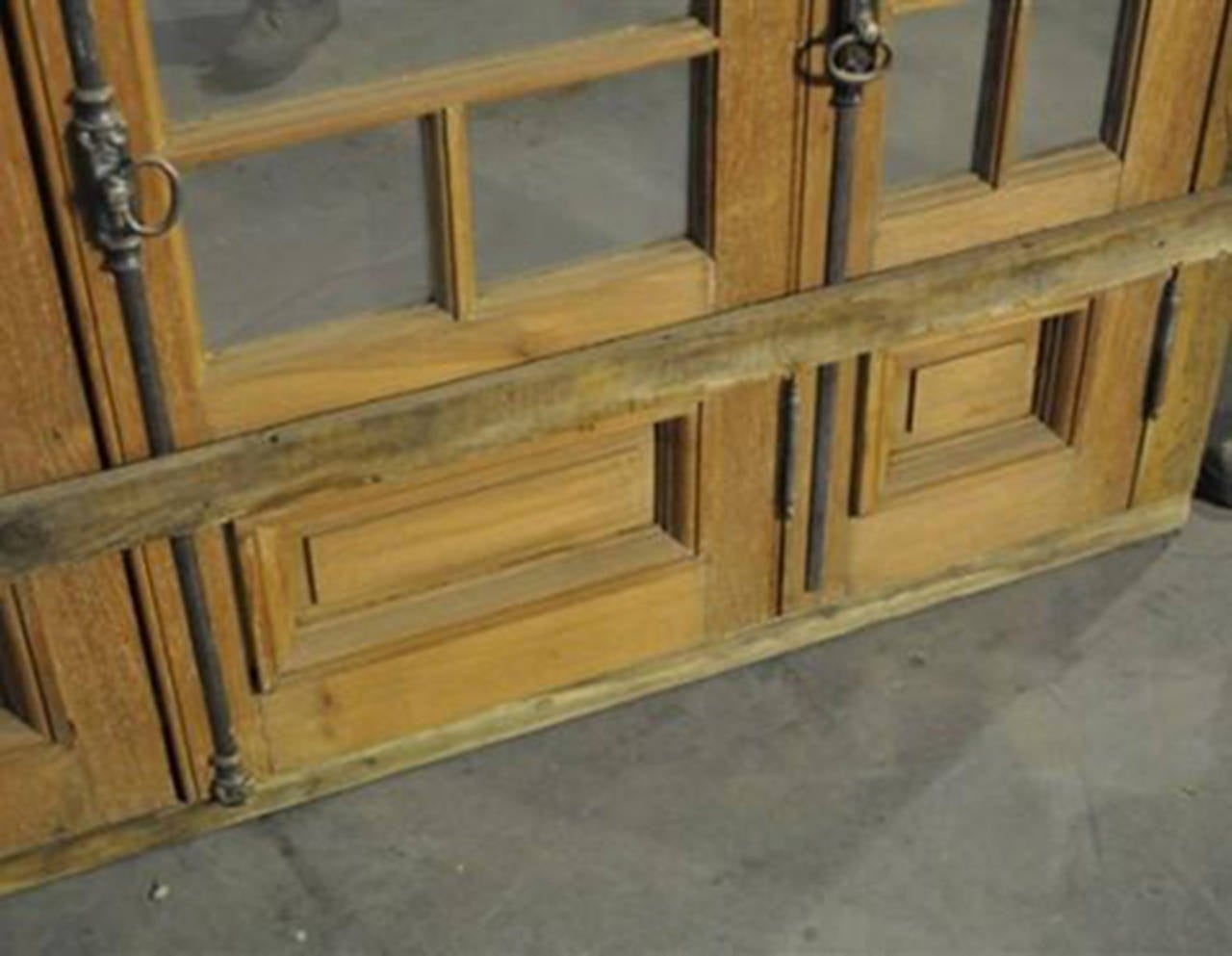 Antique Triple French Patio Door In Excellent Condition For Sale In Jersey City, NJ