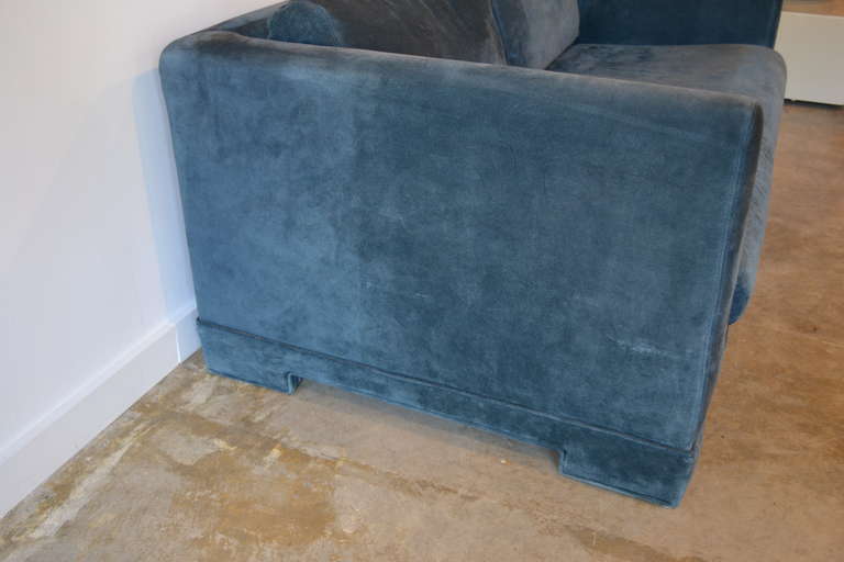 Blue Suede Leather Loveseat by Milo Baughman for Thayer Coggin In Excellent Condition In Bedford Hills, NY