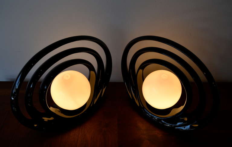 Pair of Art Deco Style Ceramic Three Halo Table Lamps, 1980's In Good Condition In Bedford Hills, NY