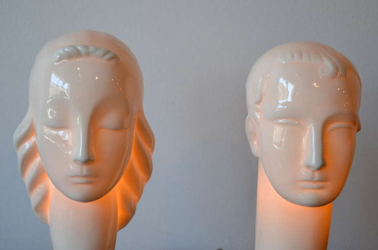 Américain Lampes de table Art Déco en porcelaine:: hommes et femmes:: Lenox:: vers 1940