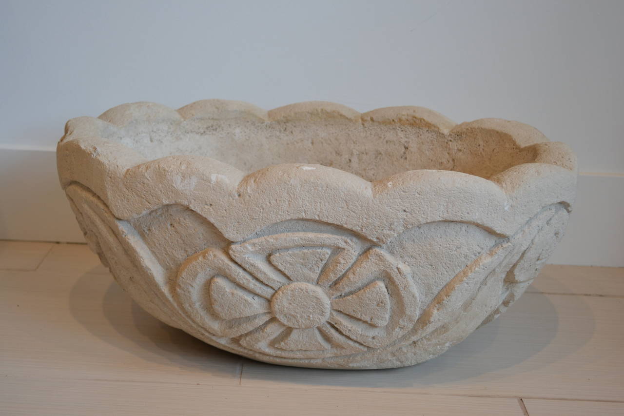 Huge carved concrete decorative garden bowl or planter manufactured by Kreiss, 1990s.