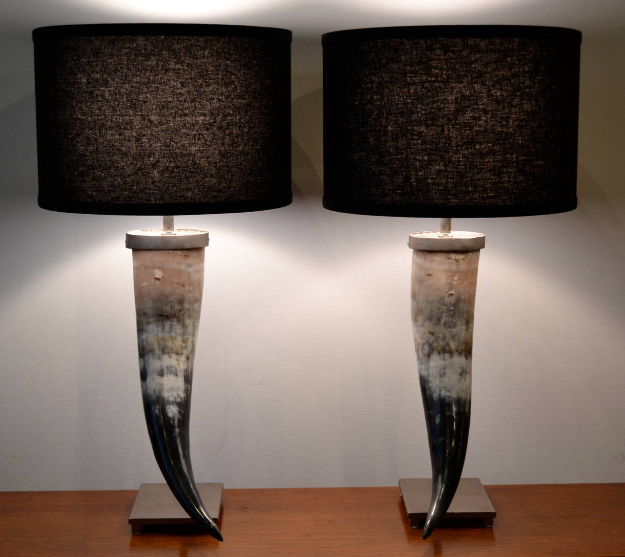 Texas Longhorn Table Lamps At 1stdibs Authentic Texas Longhorns Beautifully Crafted Into Table Lamps Brushed Nickel Bases
