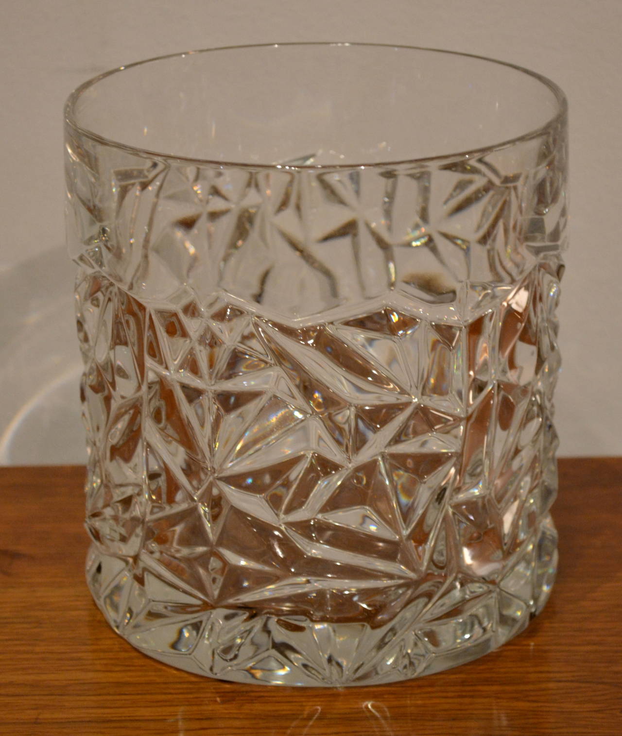 Eiskübel aus Kristall, geformt wie Eisformationen, Serie 