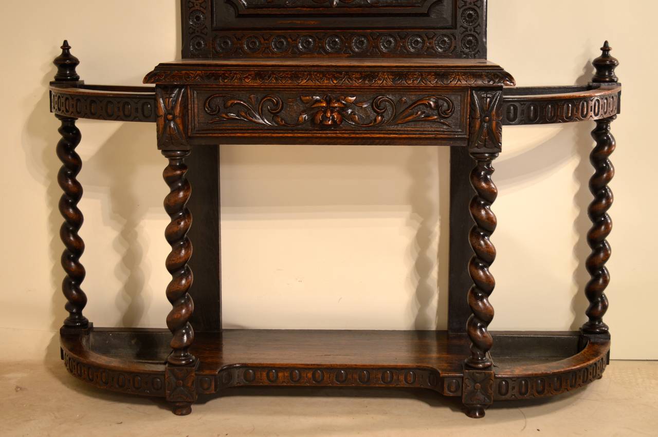 19th-c. English Oak Carved Hall Stand In Excellent Condition In High Point, NC