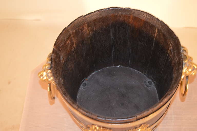 19th Century English Footed Bucket In Good Condition In High Point, NC