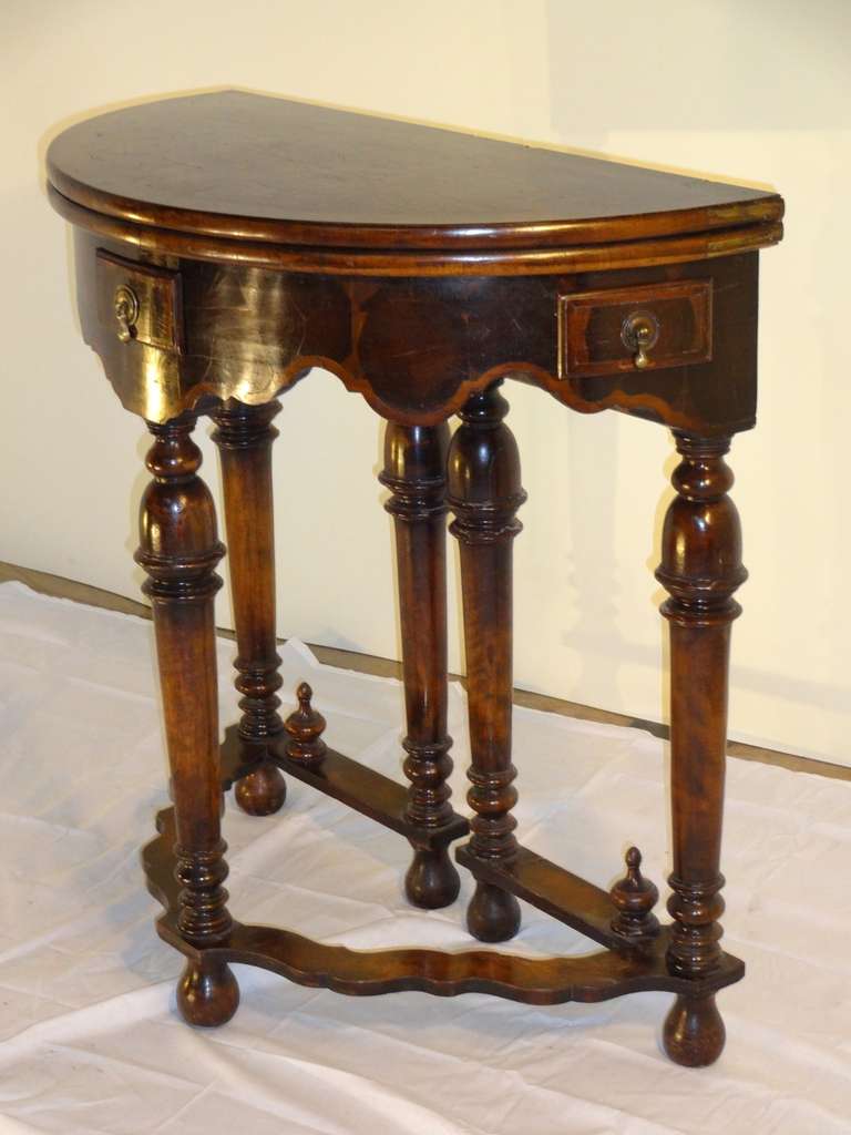 Queen Anne Oyster Walnut Game Table