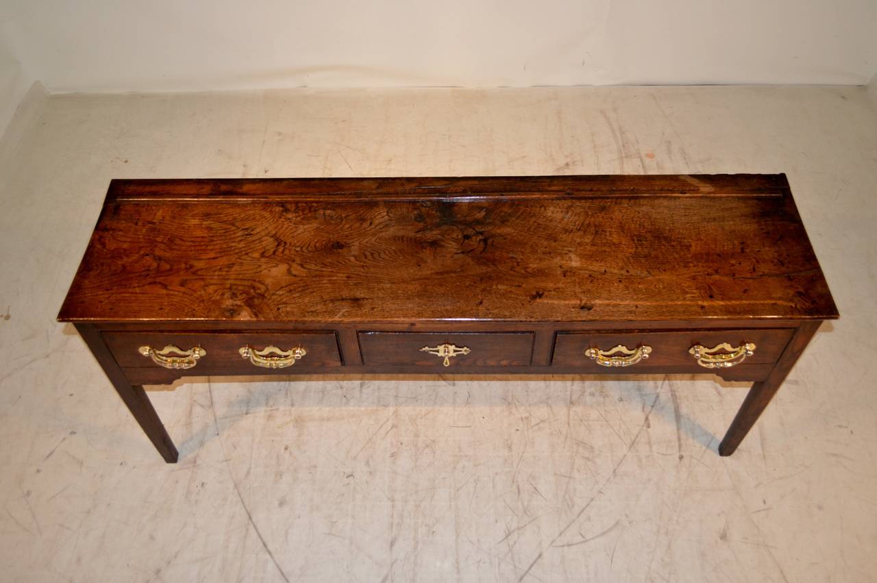 18th Century English Elm Sideboard In Good Condition In High Point, NC