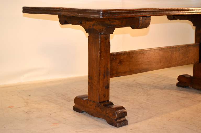 Early 19th Century French Walnut Dining Table In Good Condition In High Point, NC