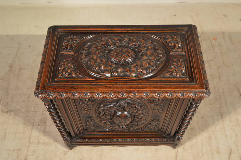 Napoleon III 19th Century French Carved Oak Baguette Box