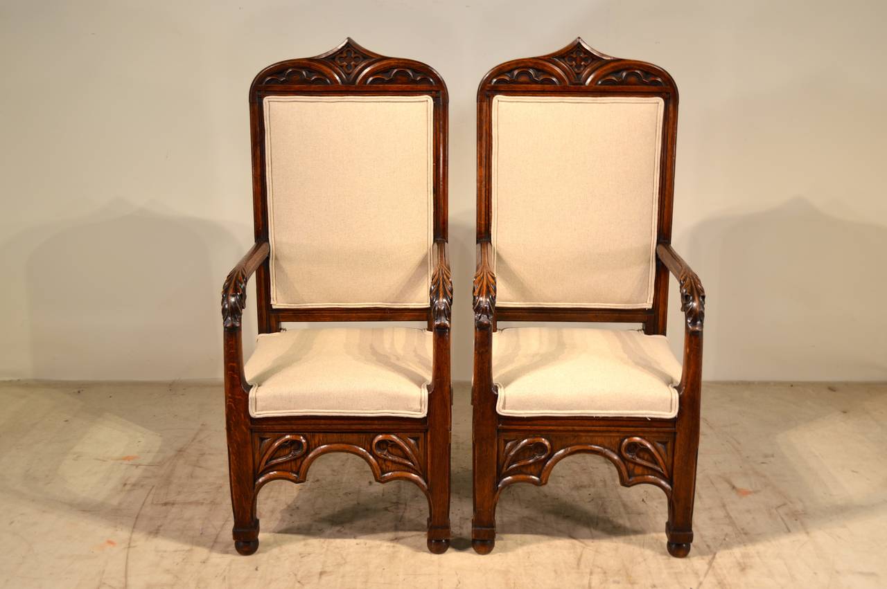 Carved 19th Century Pair of Gothic Armchairs For Sale