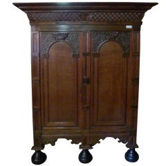Renaissance Cabinet Oakwood with Rosewood 18th Century, circa 1700 1
