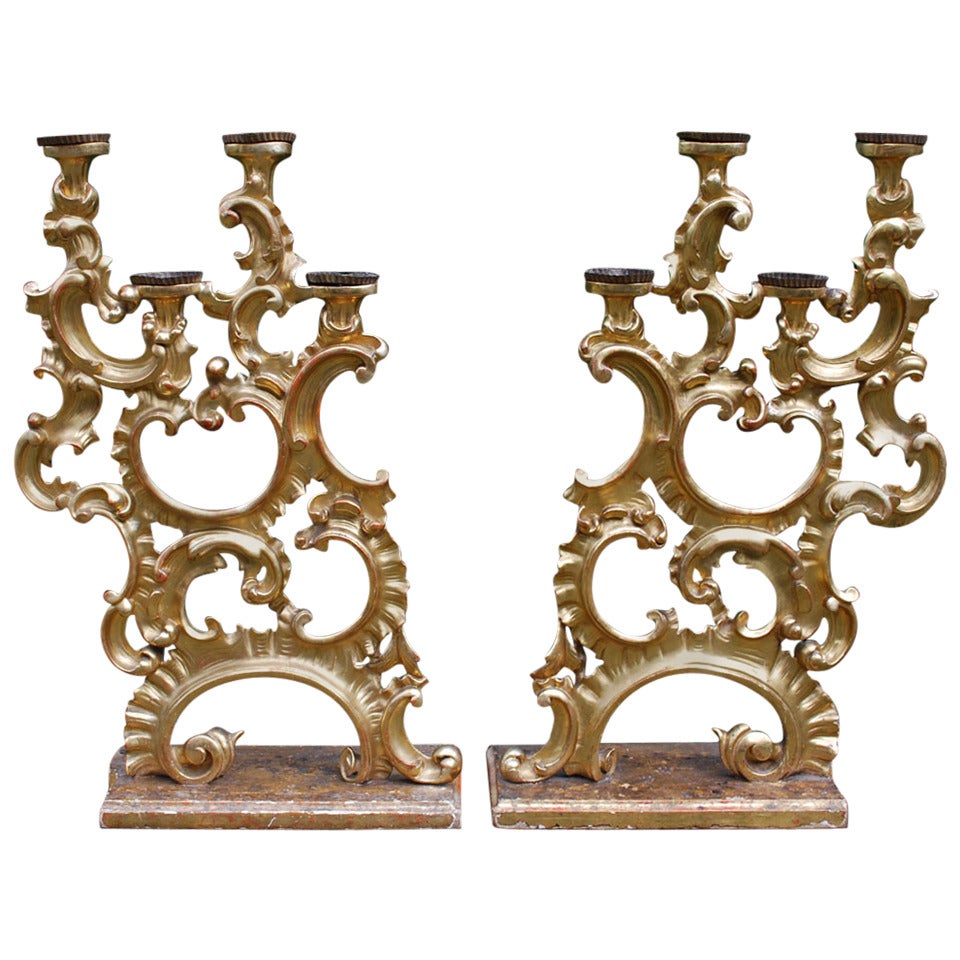Early 19th Century Pair of Gold Gilded Wood Candleholders