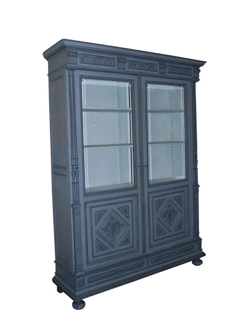 Francese Cabinet Vitrine in legno di quercia del XIX secolo in vendita