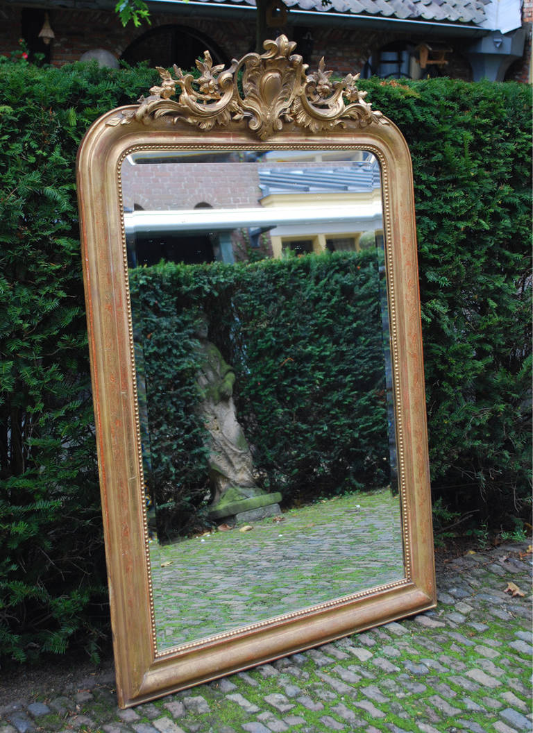 19th Century Large French Gold Gilded Mirror In Good Condition In Casteren, NL