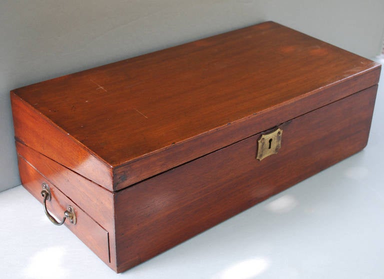 19th c. Mahogany Writing Box In Excellent Condition In Casteren, NL