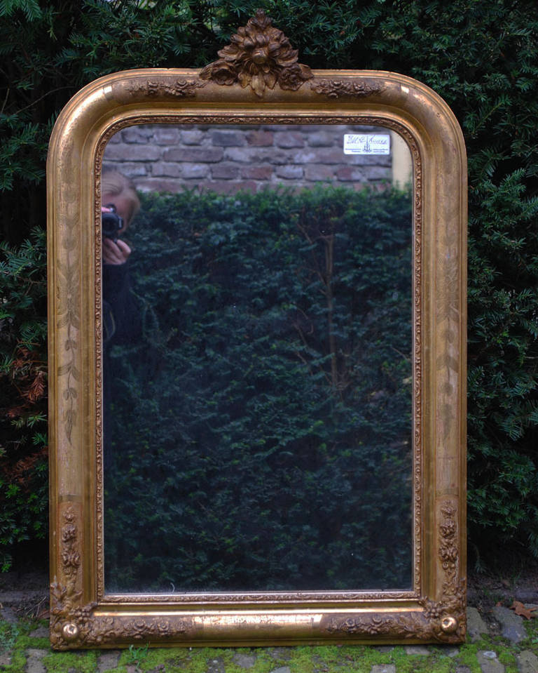19th c. French gold gilded mirror.
Originates France, dating app. 1880