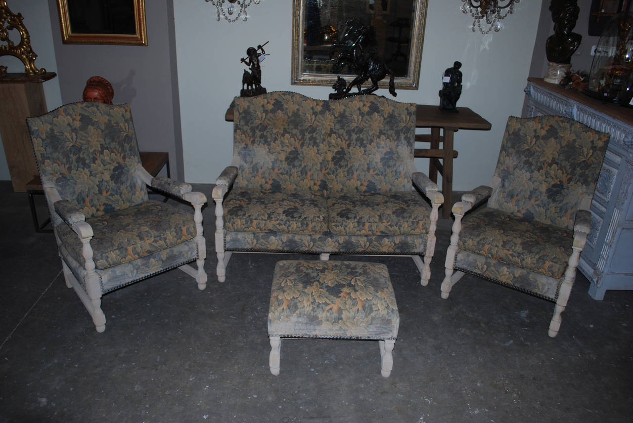 20th century four-piece Gobelin salon set.
Couch, two chairs, one footstool.
Originates in France, circa 1960.