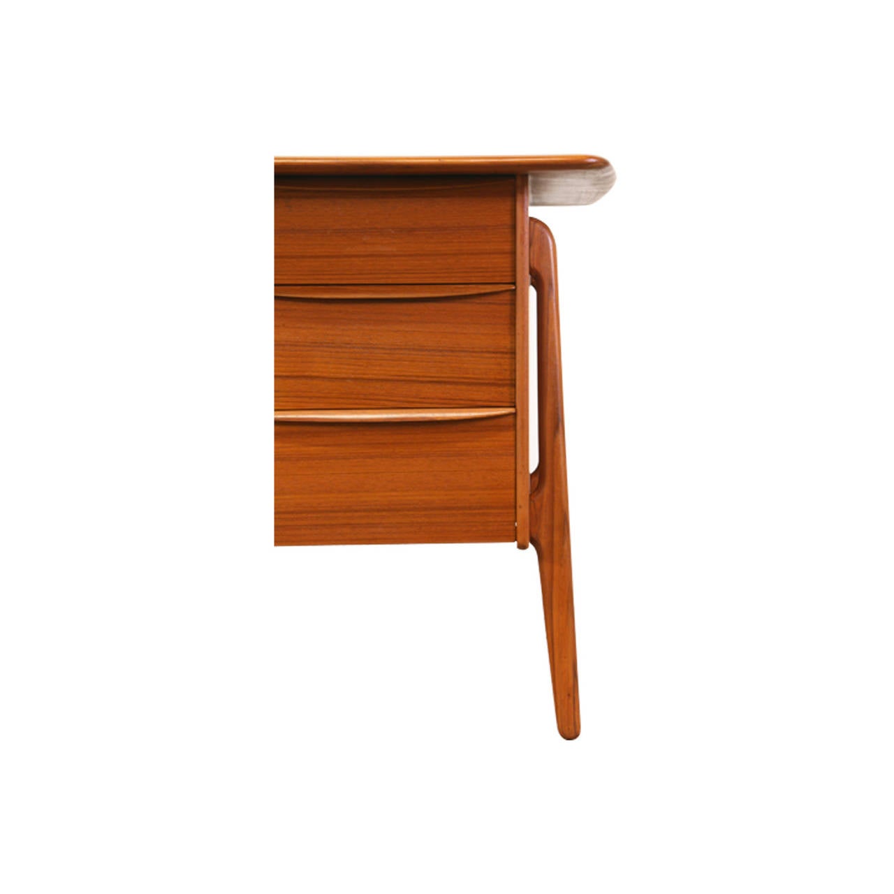 Svend A. Madsen Executive Teak Desk for Sigurd Hansen In Excellent Condition In Los Angeles, CA