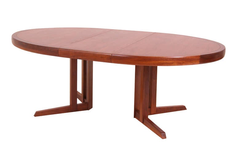 Mid-Century Modern George Nakashima Walnut Dining Table for Widdicomb
