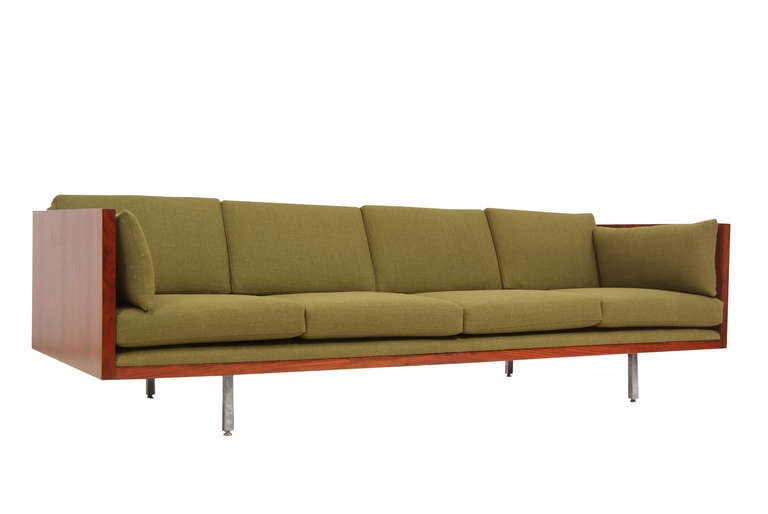 Mid-Century Modern Thayer-Coggin Rosewood Sofa by Milo Baughman