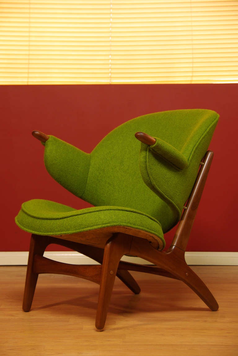 Vintage teak lounge chair designed by Danish architect Arne Hovmand Olsen. Very much in style of the 