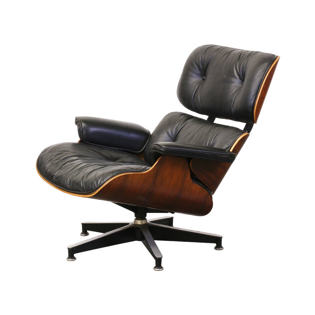Mid-Century Modern Charles and Ray Eames 670 Leather and Rosewood Lounge Chair for Herman Miller