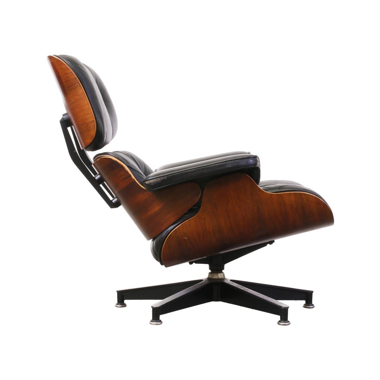 American Charles and Ray Eames 670 Leather and Rosewood Lounge Chair for Herman Miller