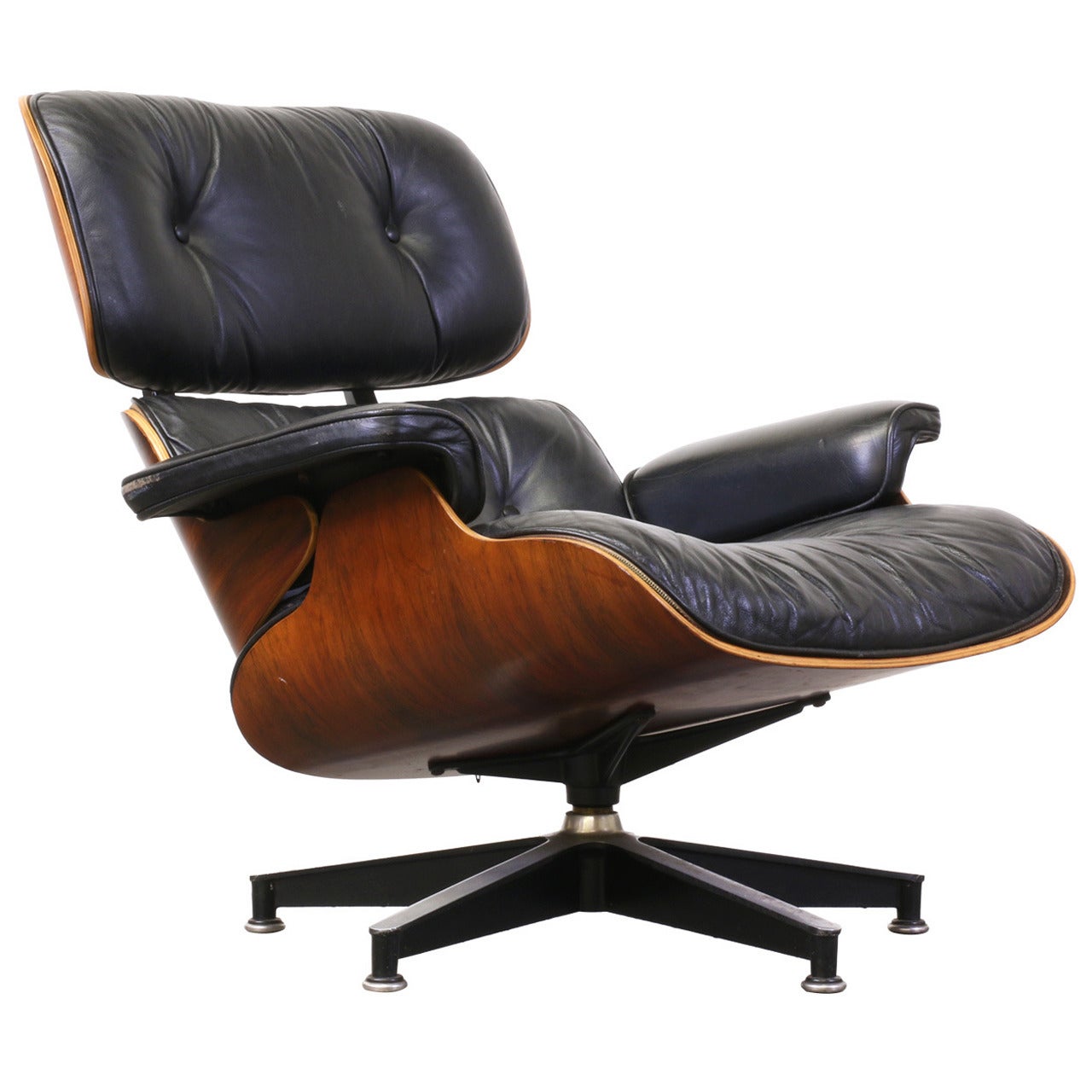 Charles and Ray Eames 670 Leather and Rosewood Lounge Chair for Herman Miller