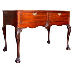 Antique An irish Mahogamy writing table